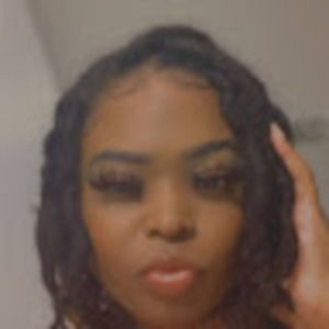 Meet your Posher, Janay